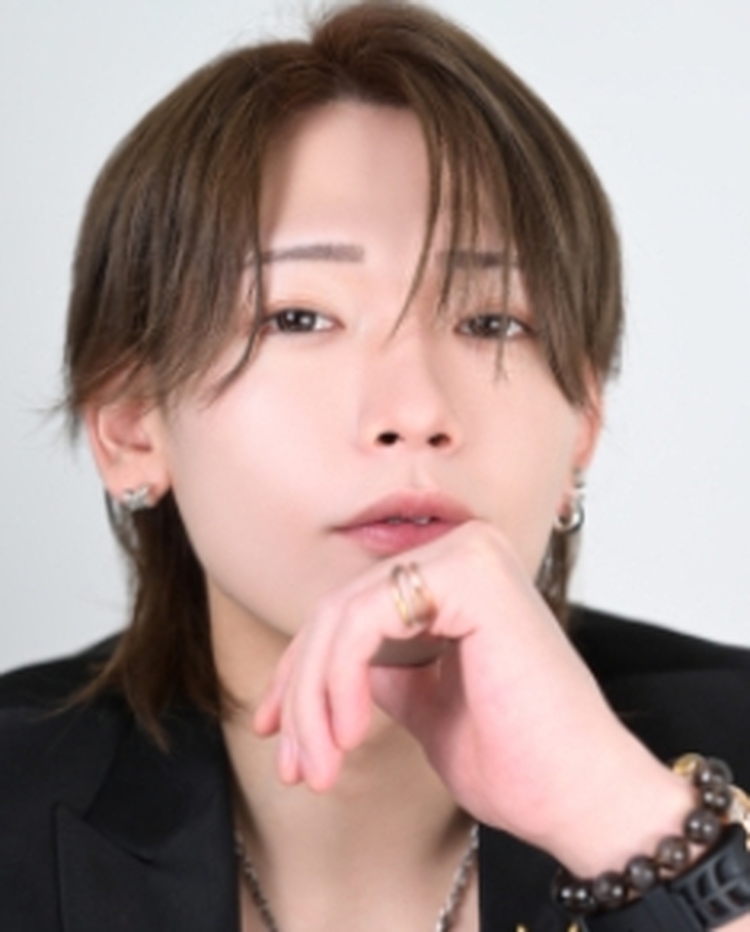 成瀬恭弥
